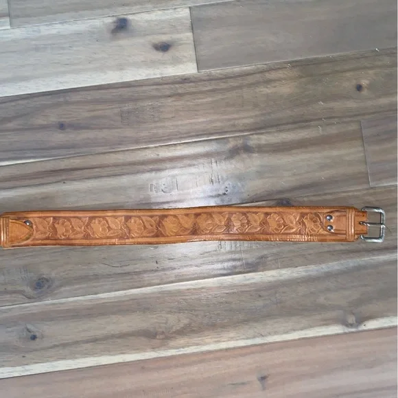 Tan Leather Women's Belt with Embossed Floral Design - Picture 3 of 7